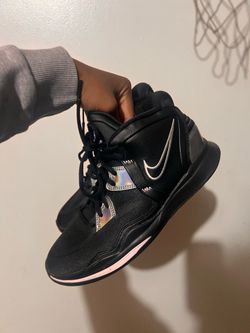 Kyrie basketball shoes
