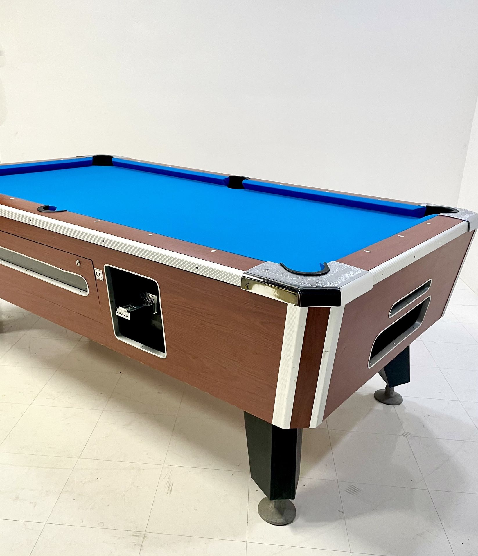 Valley Cougar Pool Table