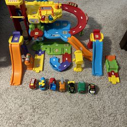 VTECH CARS AND PLAYSET