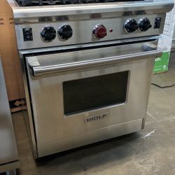 Wolf 30”Wide Gas Range Stove Stainless Steel 
