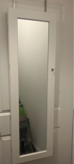 over the door, jewelry holder with mirror and key