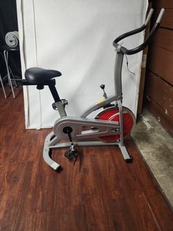 Sunny Health & Fitness Pro Cycling Stationary Bike

