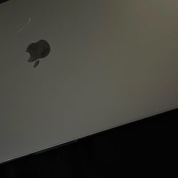 Apple MacBook 