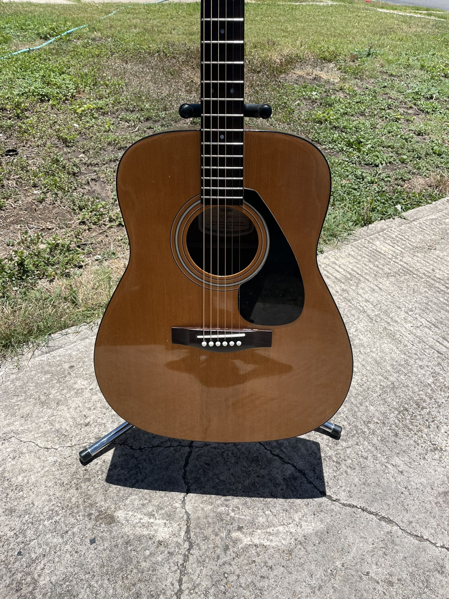 Yamaha Acoustic FG402 for Sale in San Antonio, TX - OfferUp