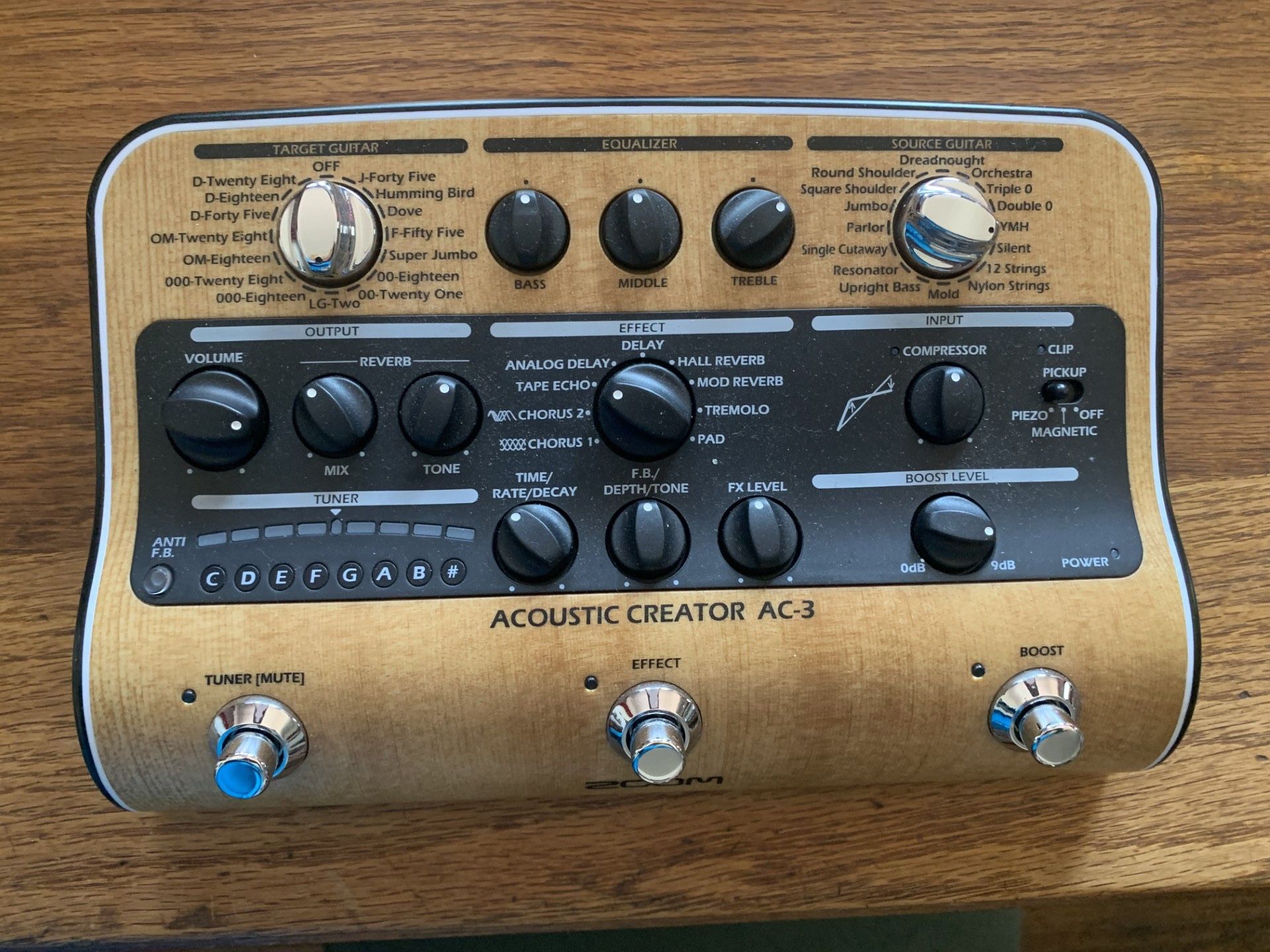 Zoom AC-3 Acoustic guitar pre amp and effects