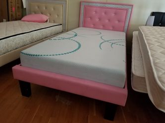Twin bed