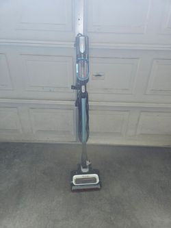 Shark Vacum & accesories