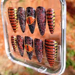 Snake Nails