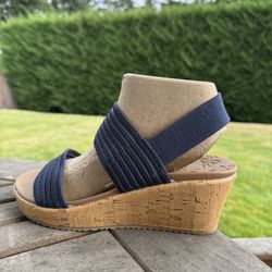 Skechers Luxe Foam Sandals Womens Size 7.5 7 1/2