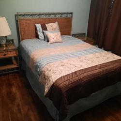 Queen Size Bed Frame with Nightstands and Dresser 