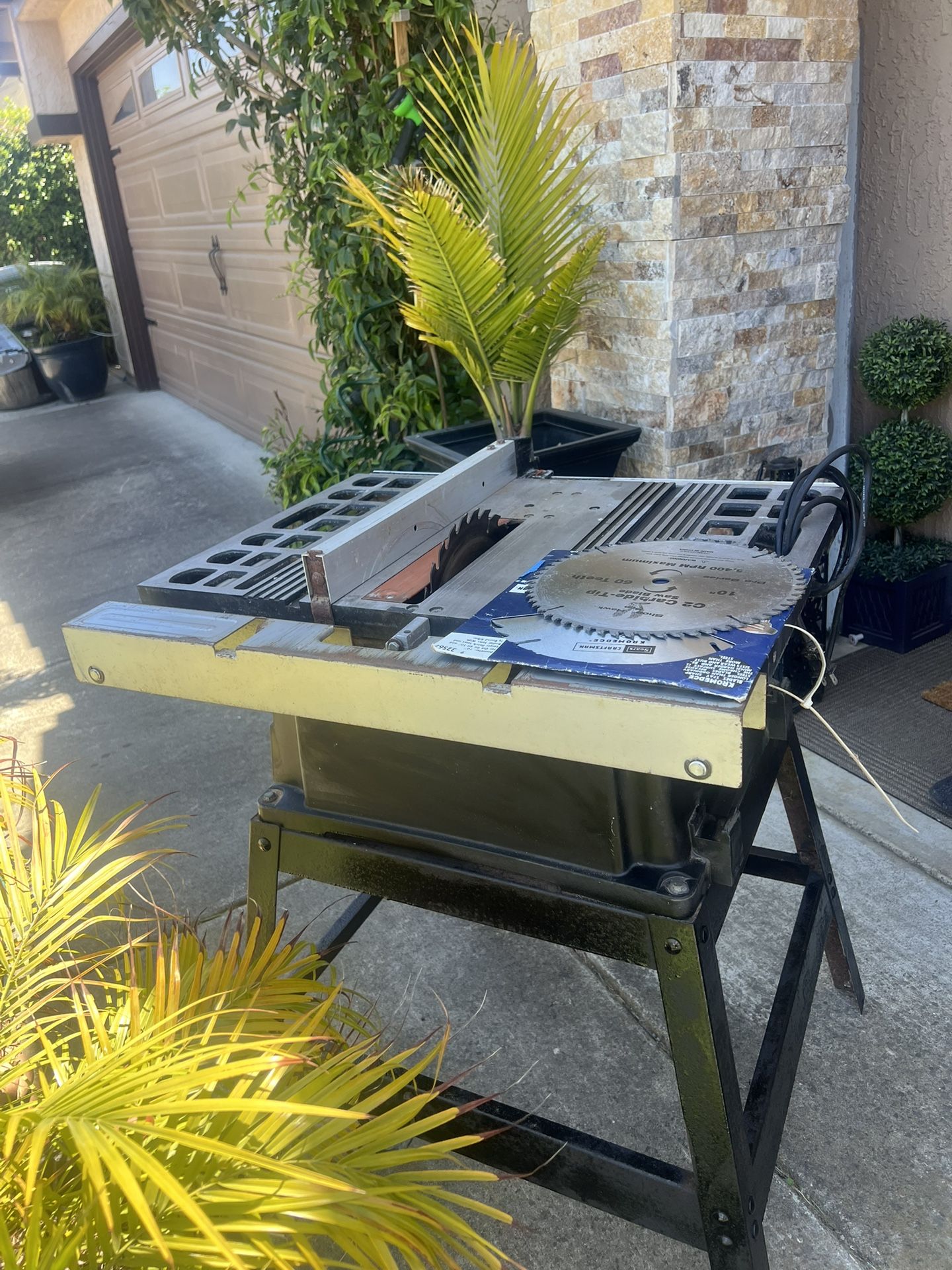 Saw Table