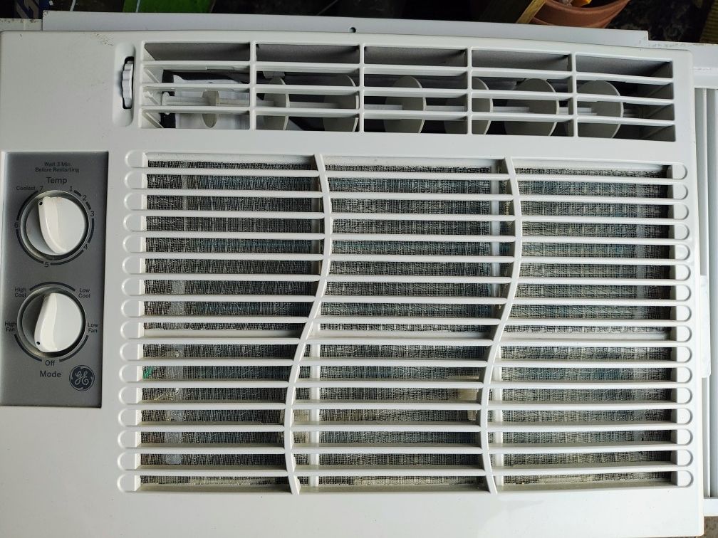 Window Air Conditioner GE 5000 BTU