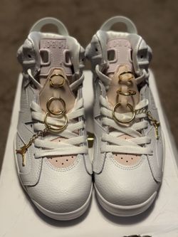 Jordan 6 Retro Gold Hoops