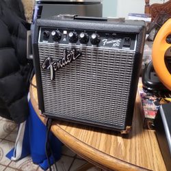 Fender Frontman 10G Guitar Combo Amplifier - Black