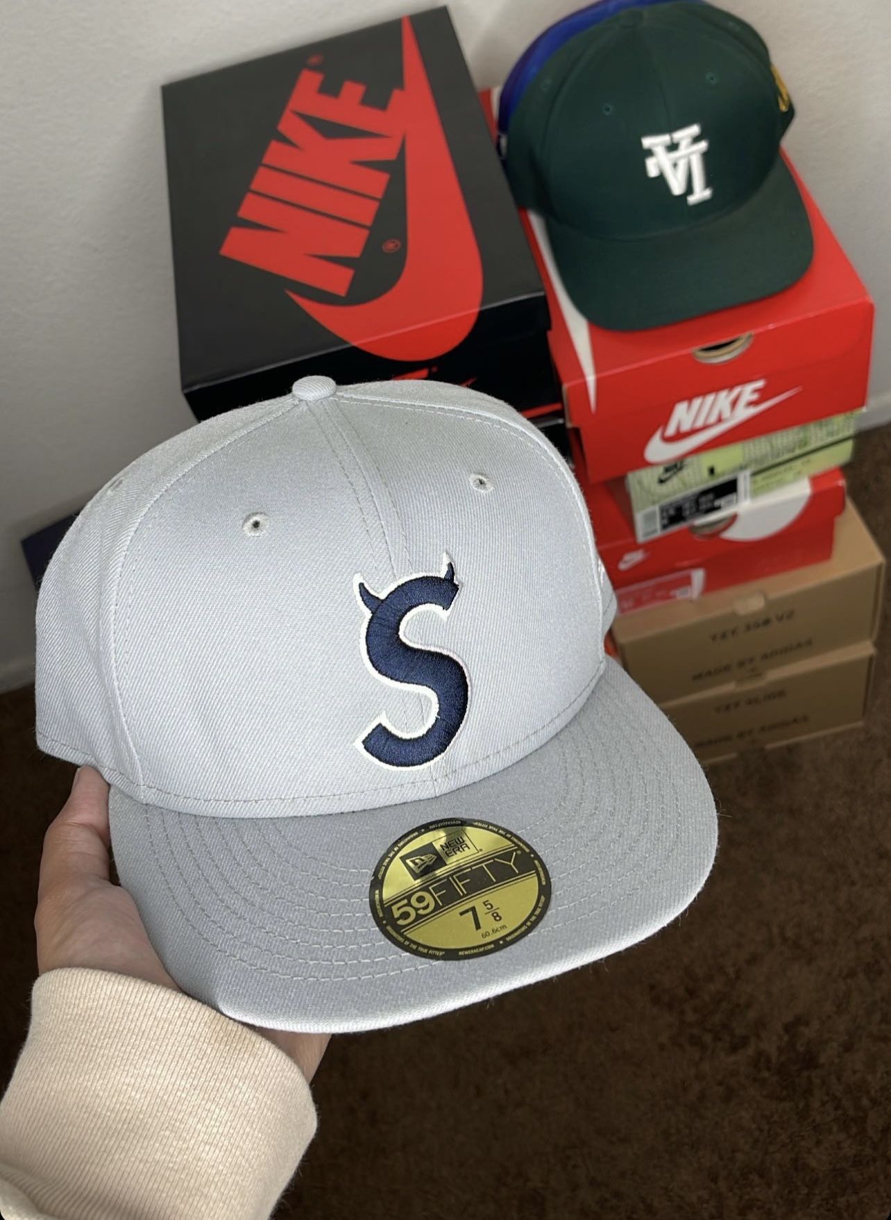 Supreme Fitted