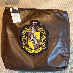 Harry Potter Crest 12” Cube Bean Bag Foot Rest Chair Seat Houses Gryffindor EUC  