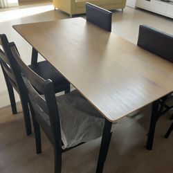 Table Set With 4 Chairs