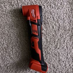 Milwaukee M18 Multi-Tool