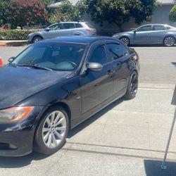 2005 BMW 325i A 