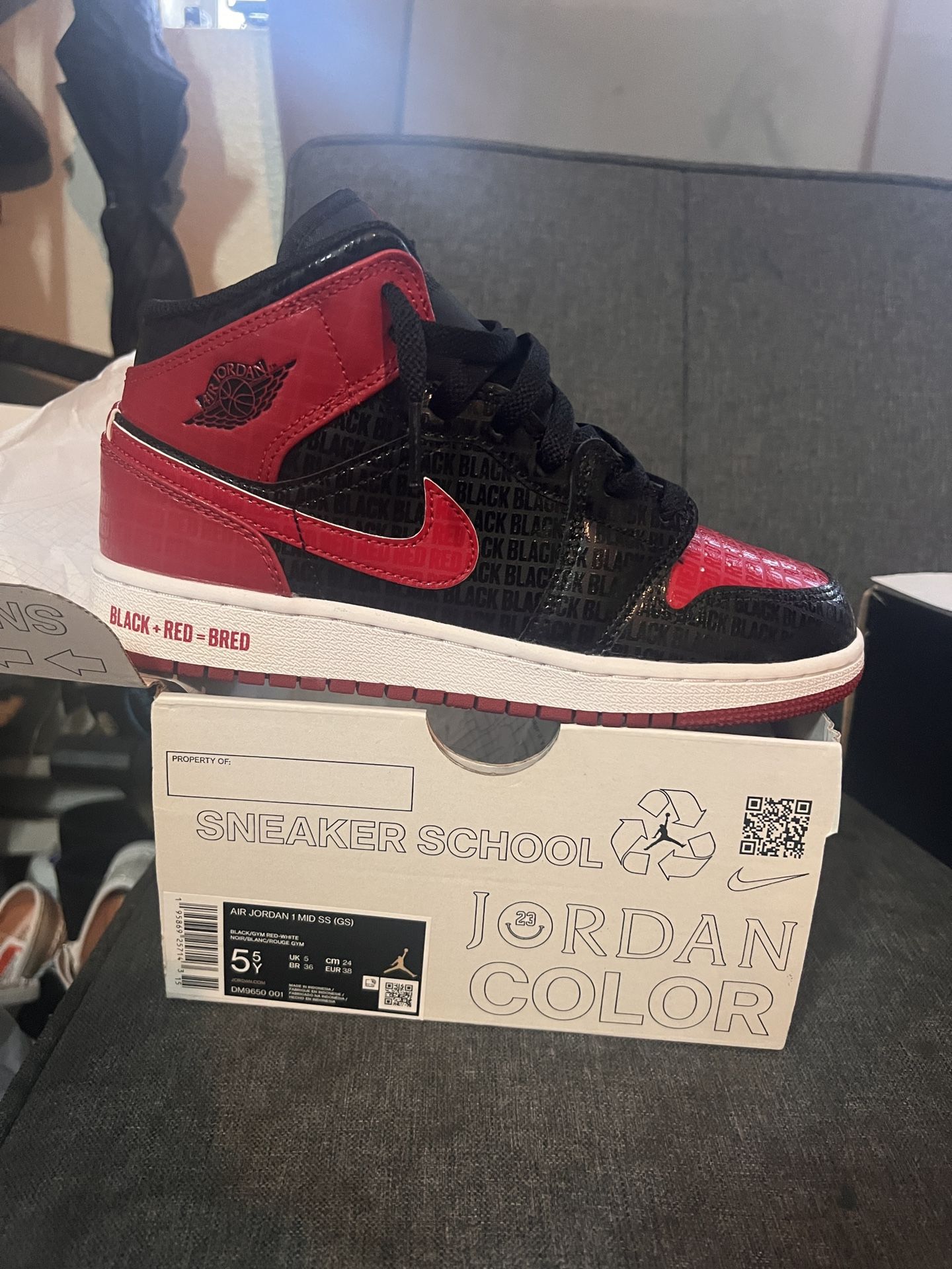 Jordan Retro 1’s Bred’s