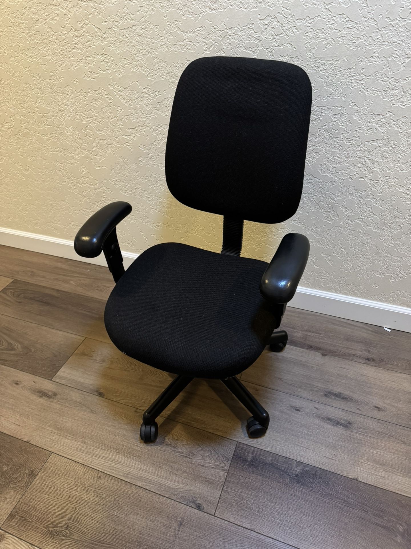 FREE Rolling Desk Chair