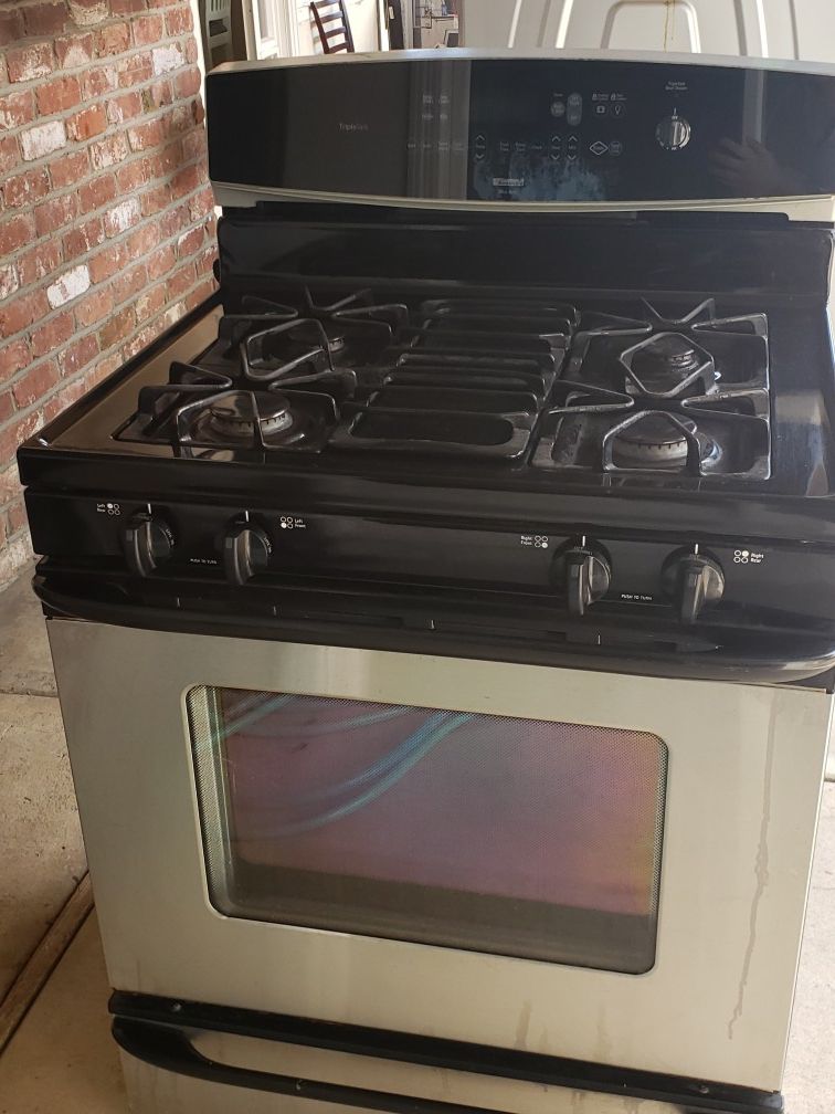 Kenmore triple task Gas stove works but oven does not for Sale in