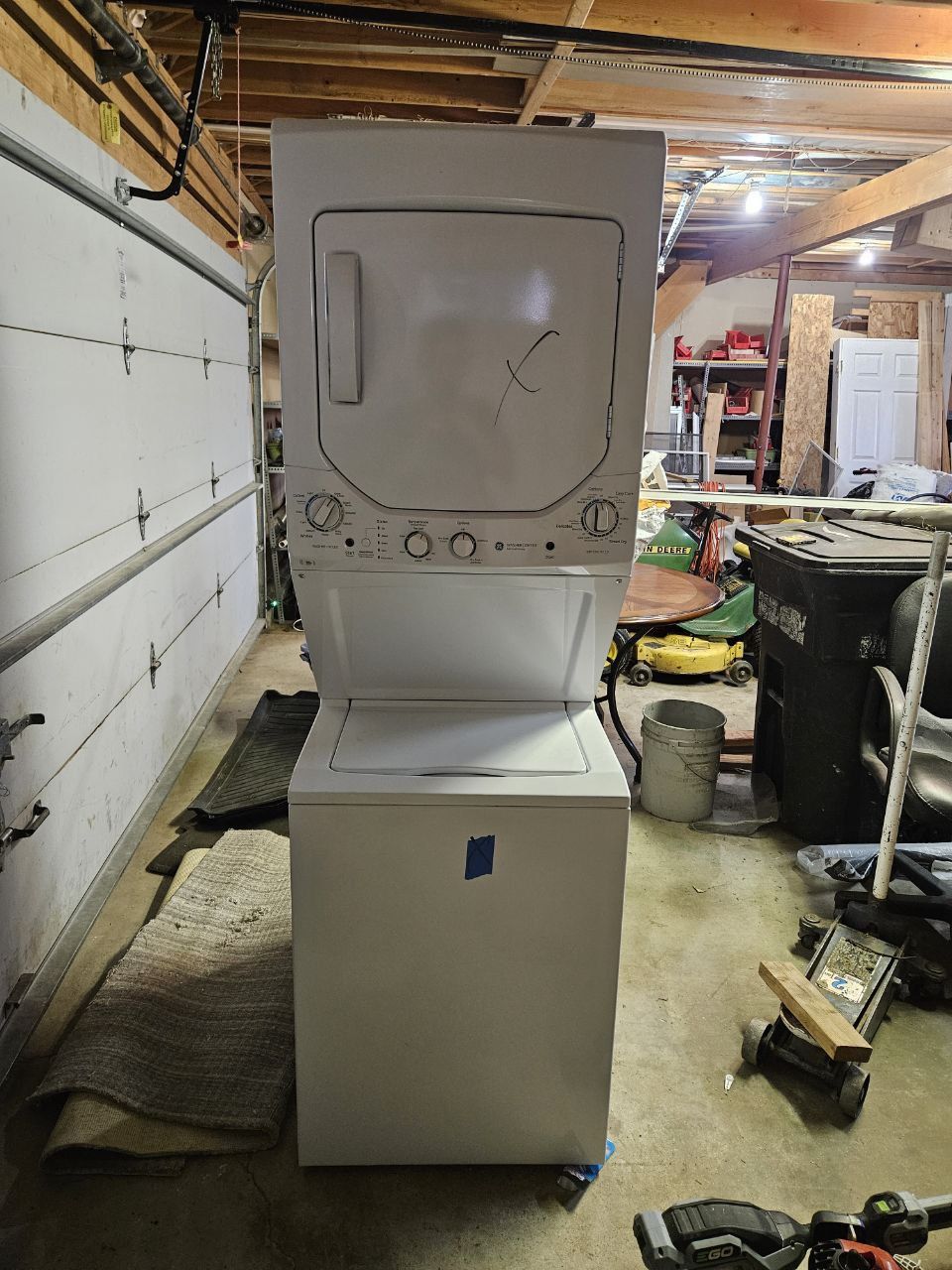 Washer + Dryer 2-in-1