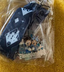 Disneyland Pin 📌