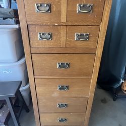 Dresser