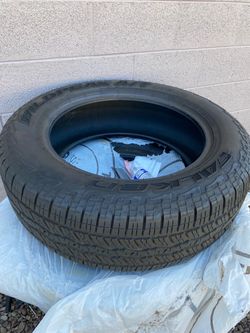 265/60/20 Like new Falken Wildpeak A/T