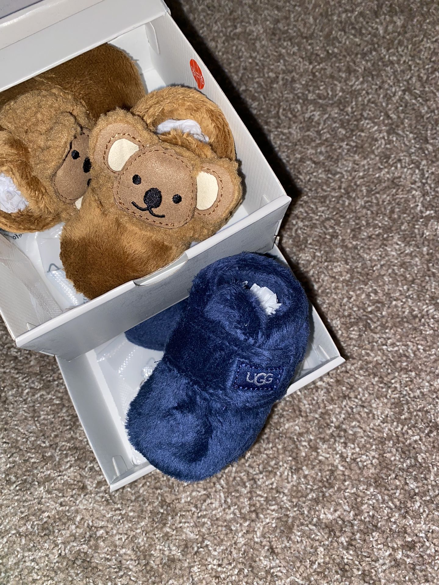 Baby Ugg Bixbee (0/1c)