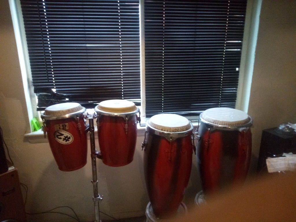 Congo Set And Tumbles$ 225