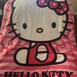 Hello Kitty Comforter  Twin 