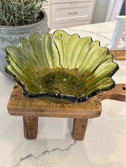 Indiana Glass Avocado Green Sunflower Bowl