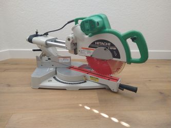 Hitachi C10FSH 10 in Sliding Compound Miter Saw