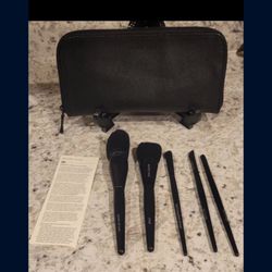 *NEW* Professional Makeup Brushes Black Set Travel Case Mary Kay Essential Brush Collection