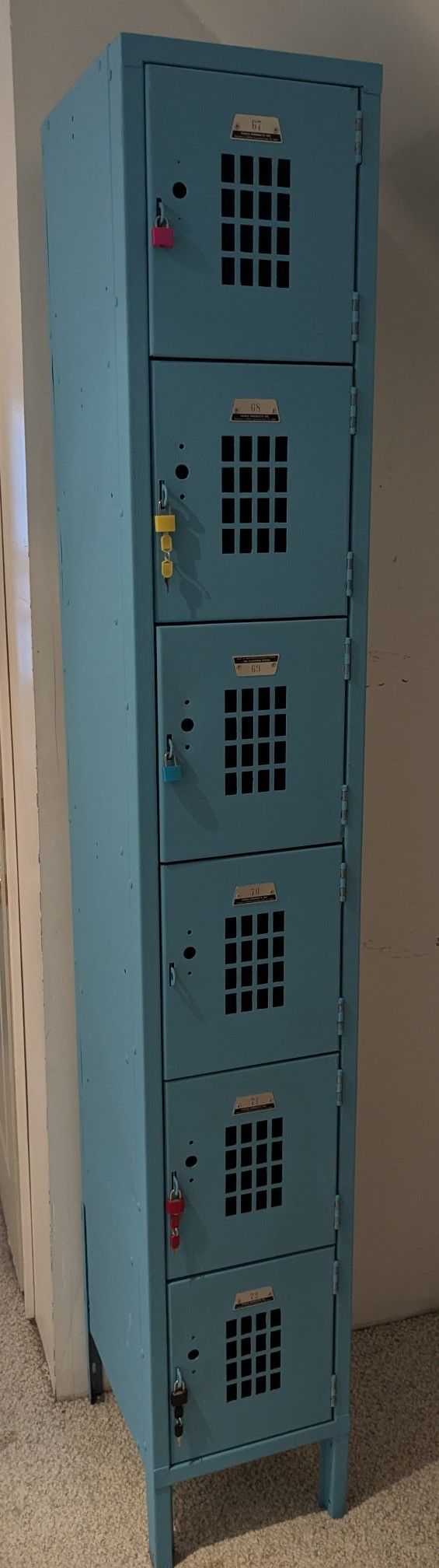 TALL VENTED LOCKER TOWER