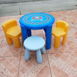 Toy Kids Table 