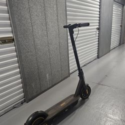 Segway MAX G30P Electric Scooter