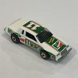 Vintage 1983 Hot Wheels The Hot Ones Darrell Waltrip Racing Stocker Loose