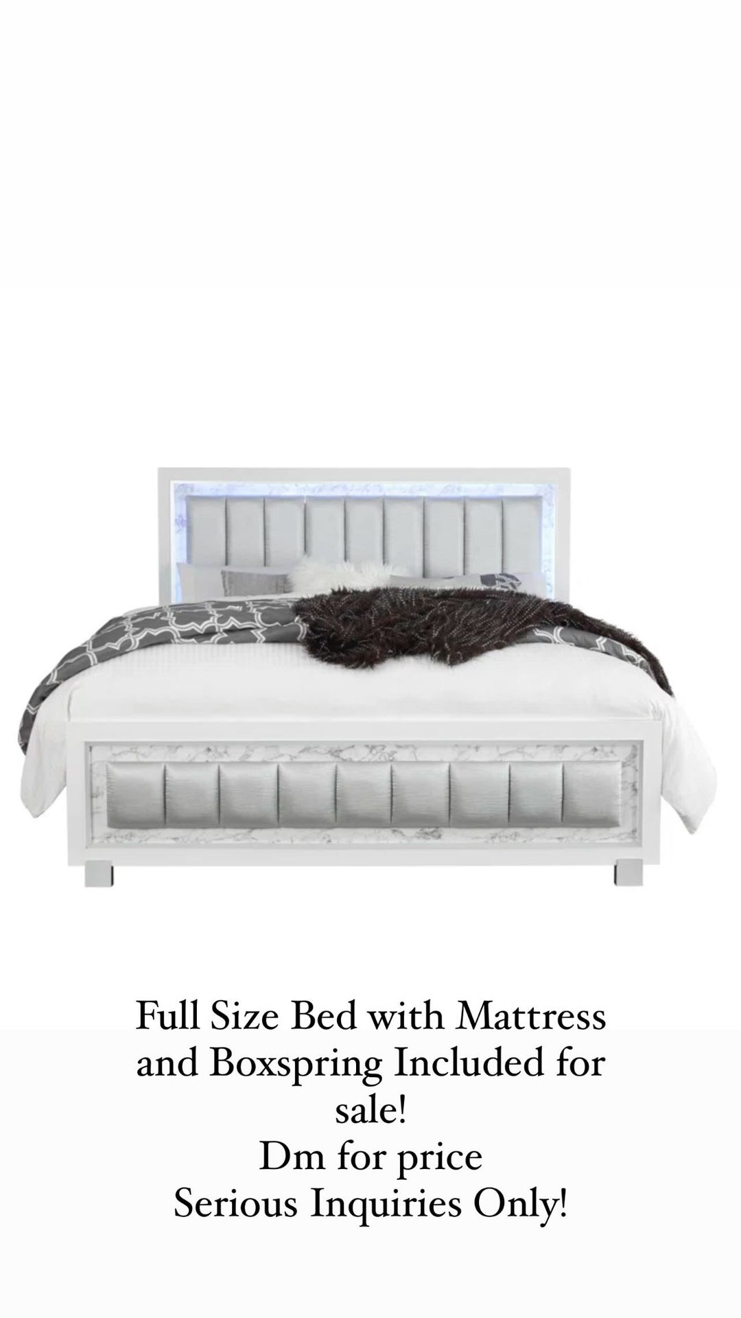 Full Size Gray & White Bed
