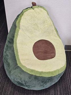 Avocado Lounge Chair – Plush & Comfortable