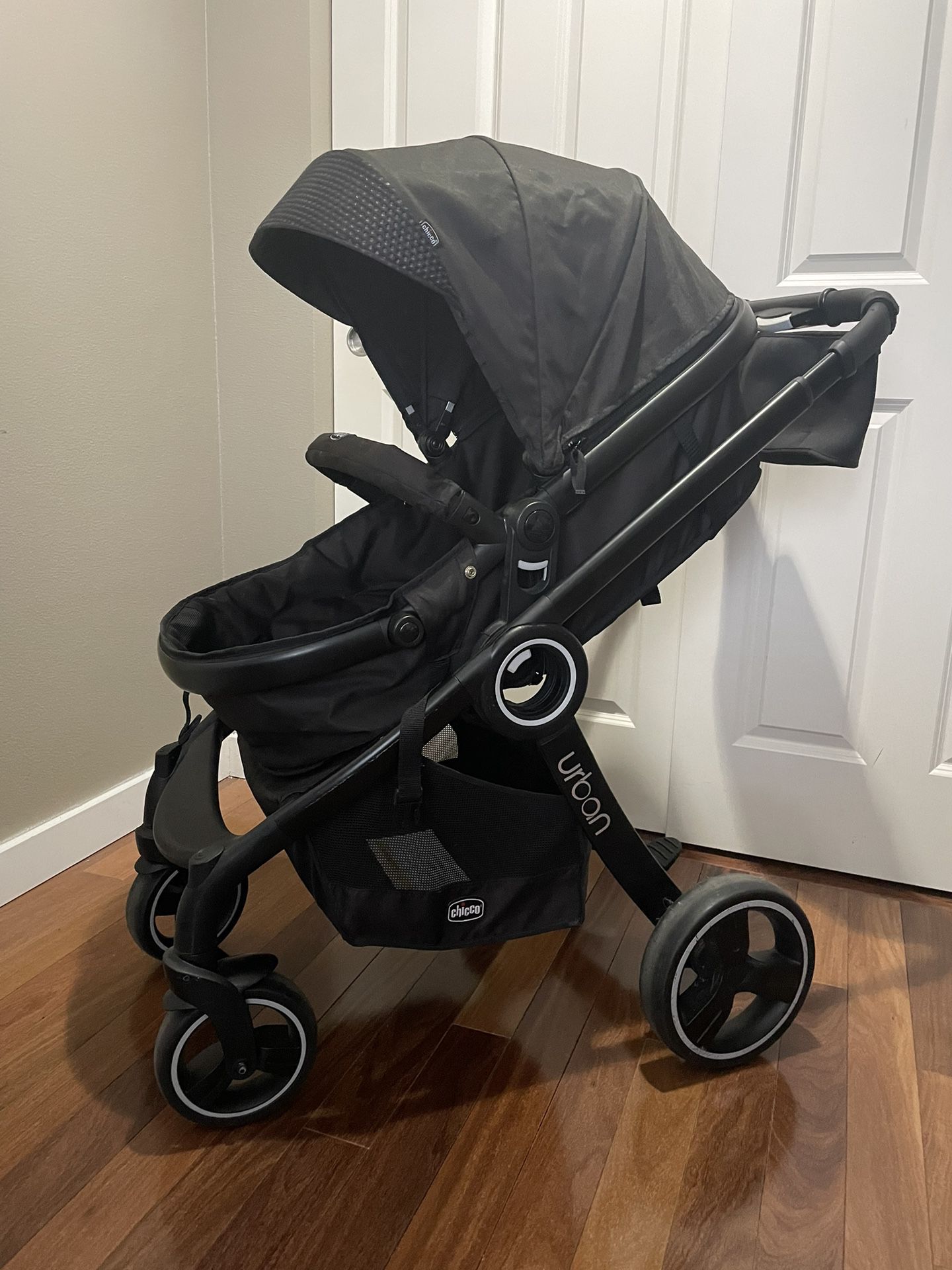 Chicco Urban 6-in-one Stroller