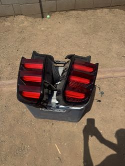 Oem 2017 Mustang Tail Lights