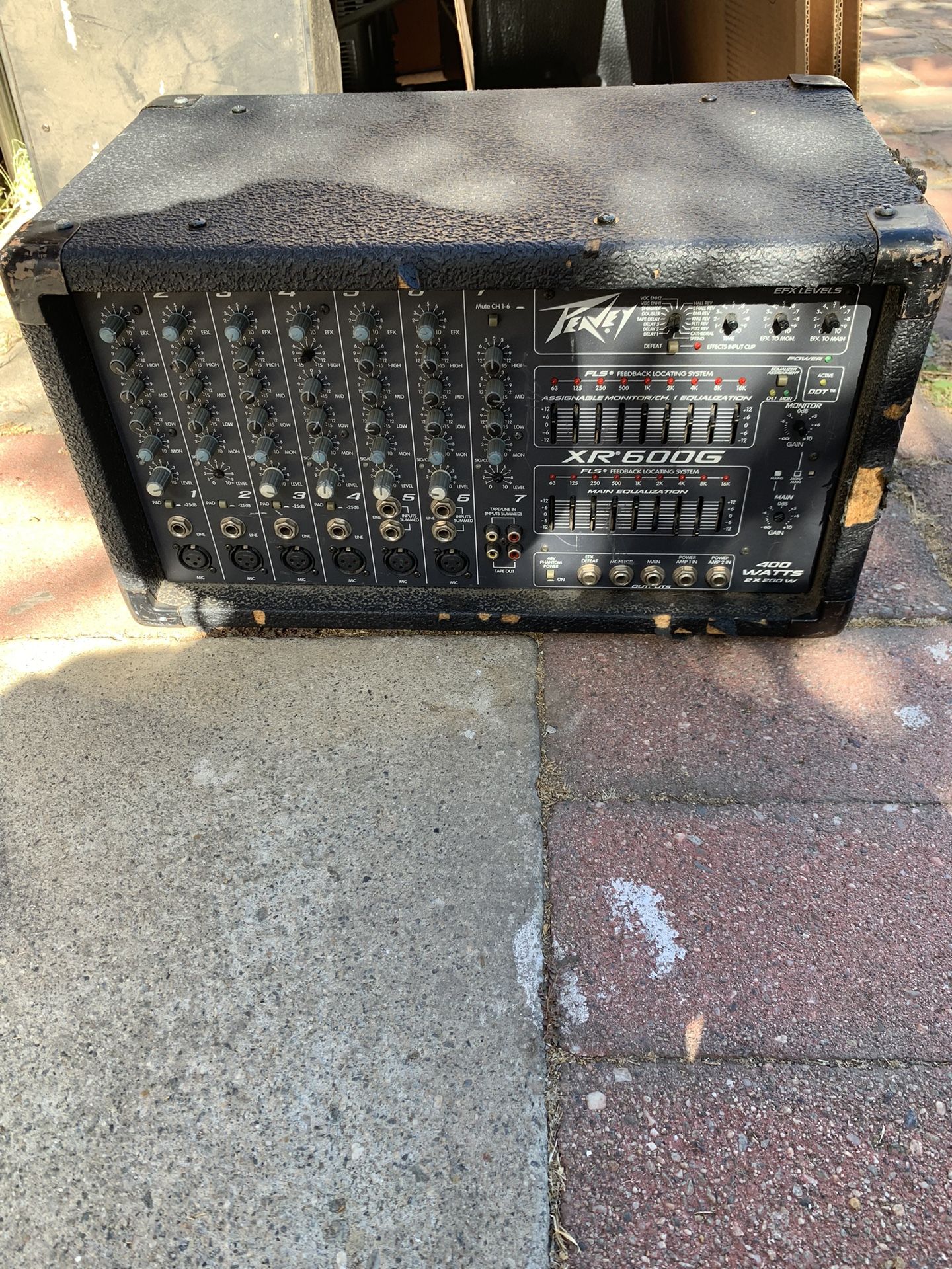 Peavey XR600G Mixer 400watt Powered Amplifier - Works