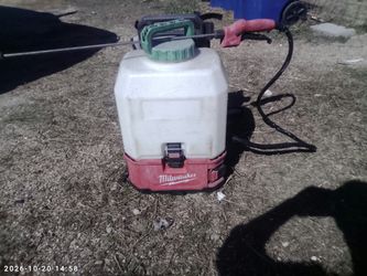 Milwaukee sprayer