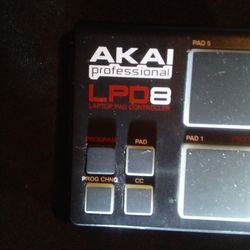 AKAI Professional LPD8