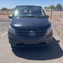 2020 Mercedes-Benz Metris Passenger Van