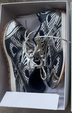 Bottega Orbit Size 9.5