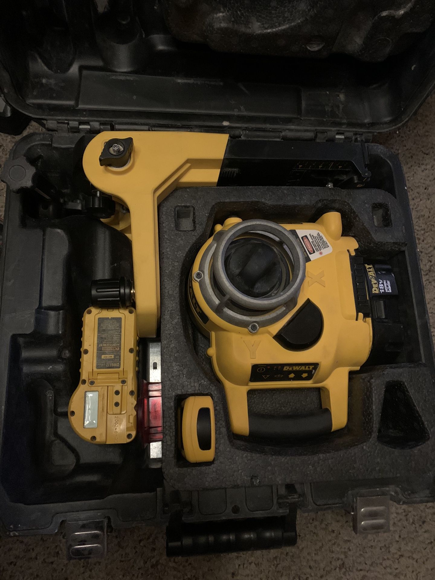 Auto Level Case Auto Leveling Laser for Sale in North Las Vegas, NV - OfferUp